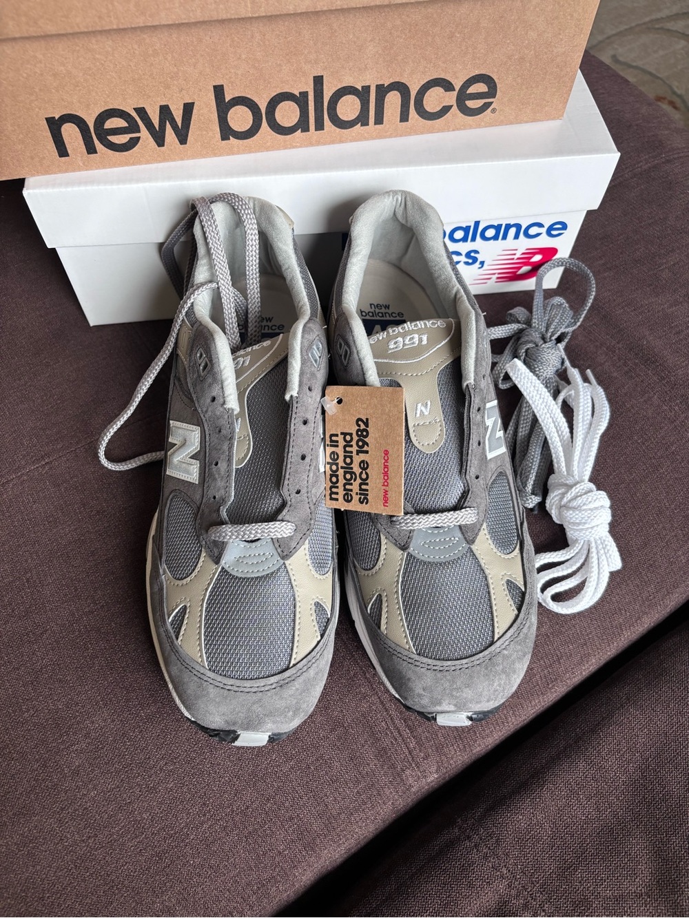 New Balance 991 Sneakers in Grey & Beige